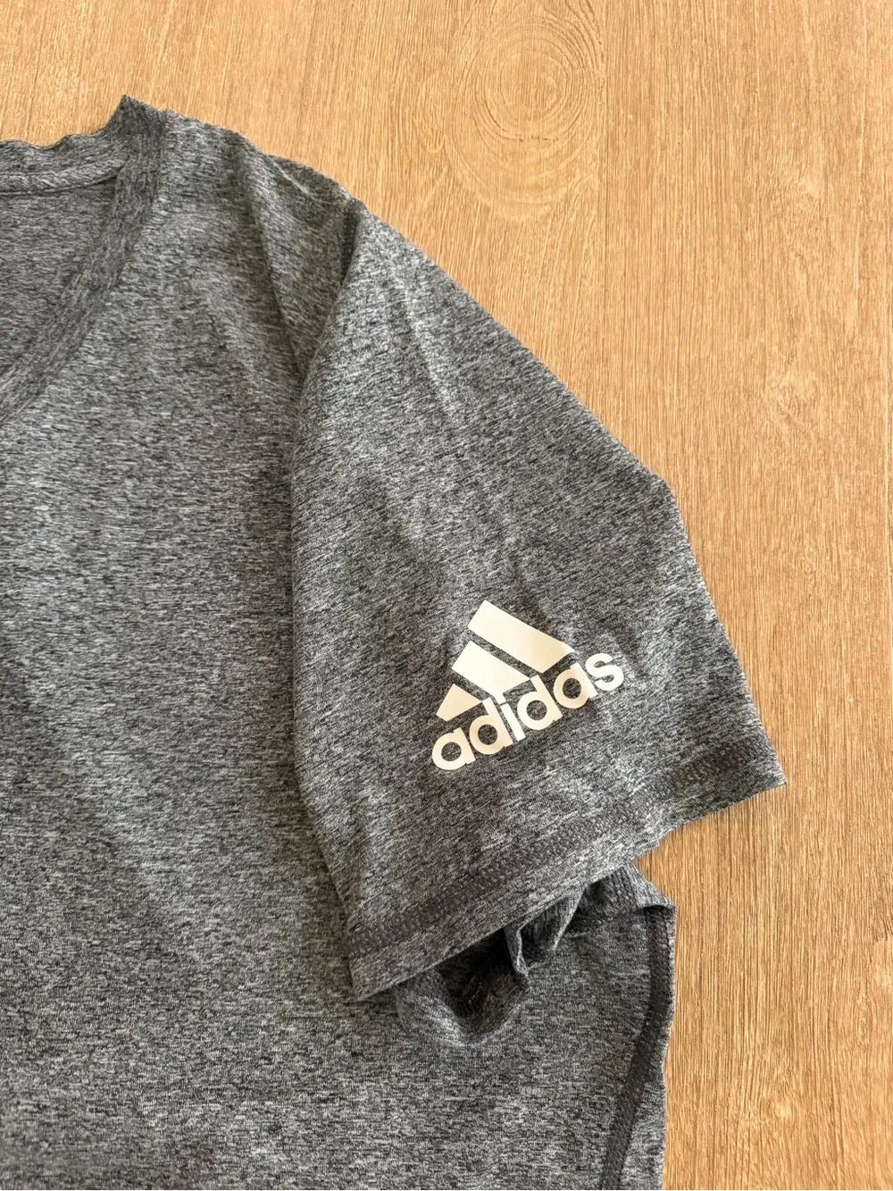 Adidas FreeLift Performance Training Shirt Men’s XL Gray Athletic Workout Tee